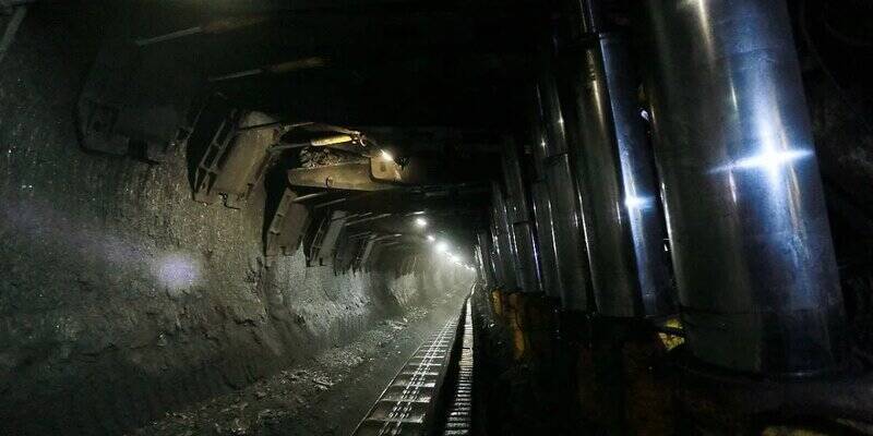 Спасатели обнаружили тела 18 погибших при аварии на кузбасской шахте «Листвяжная»