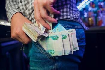 Череповчанин "подарил" мошенникам полмиллиона рублей