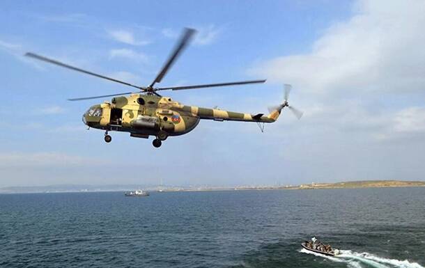 В Азербайджане разбился вертолет с пограничниками