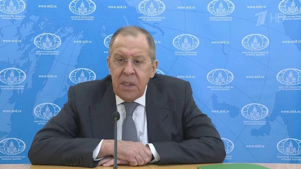 Глава МИД РФ Сергей Лавров заявил, что США нагнетают истерию у российских границ