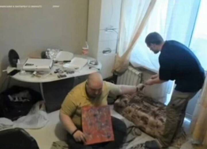 Блогеры в Подмосковье во время стрима несколько часов пытали мужчину