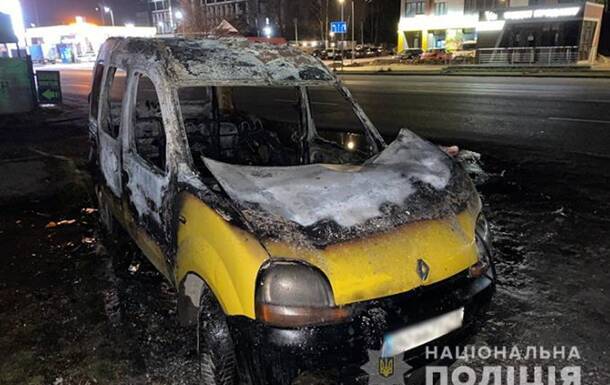 Задержан житель Тернополя, который три дня поджигал и крушил автомобили