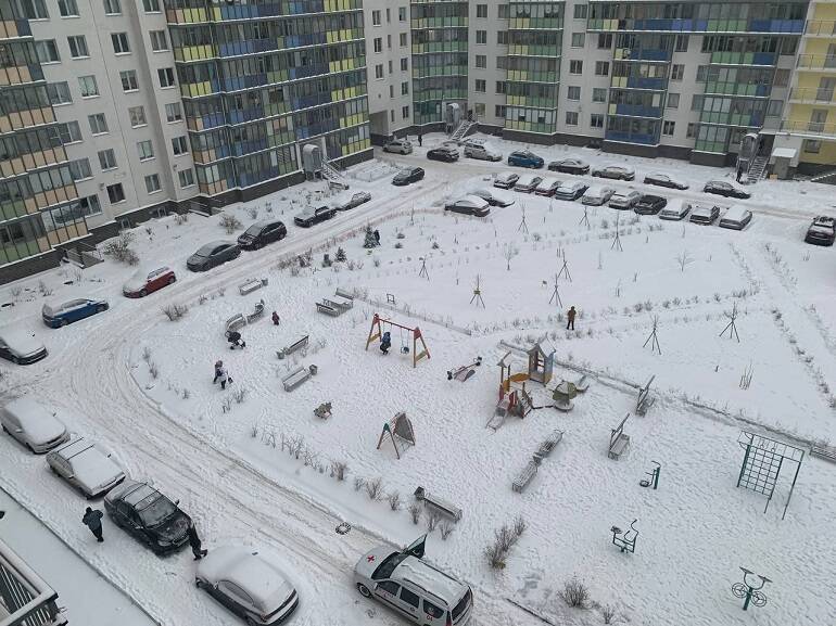 Прокуратура Петербурга отправила "черную метку" ГУДП "Центр" из-за снега