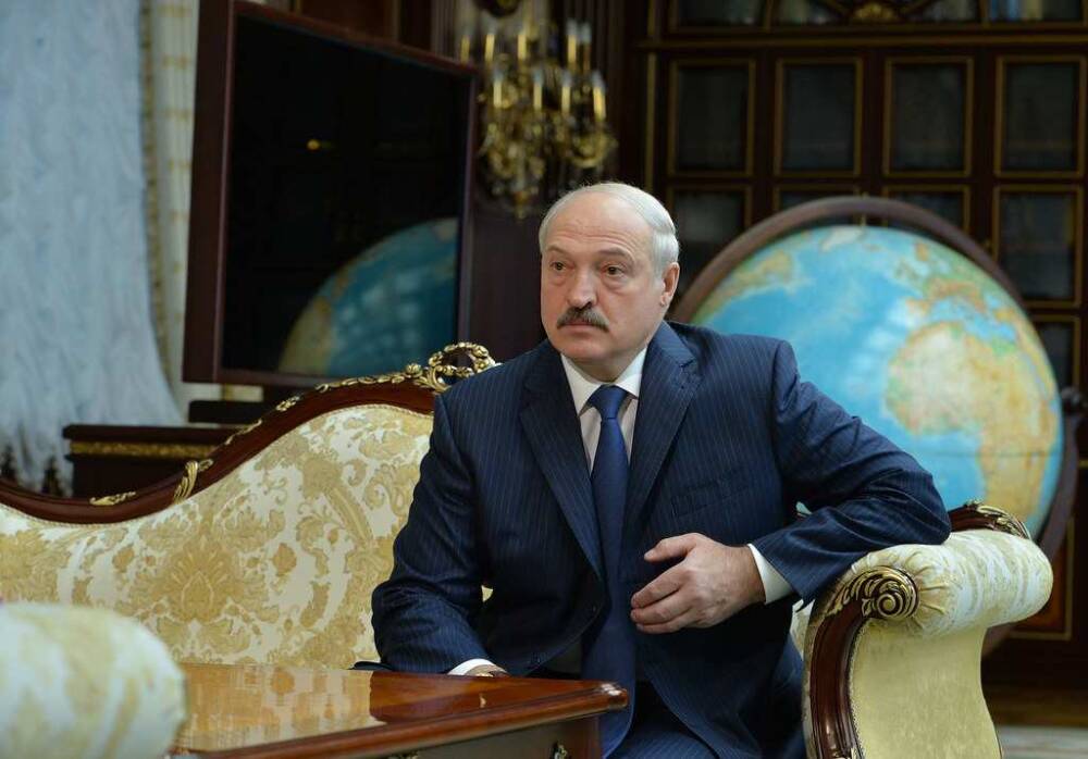 Лукашенко предложит Путину разместить ядерное оружие в Беларуси