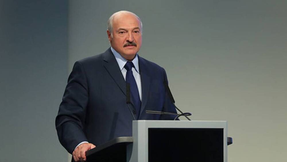 Лукашенко предложил расценивать его поездку в Крым как признание полуострова частью России