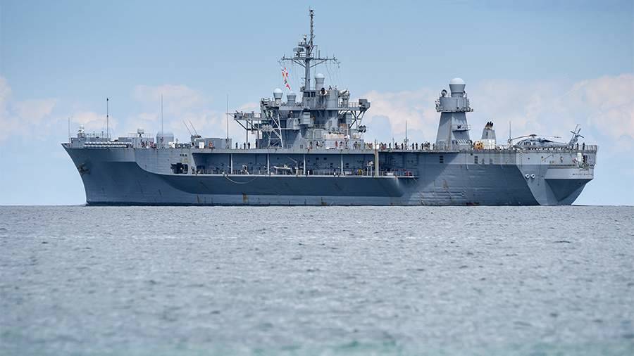 Корабль ВМС США Mount Whitney вошел в Черное море
