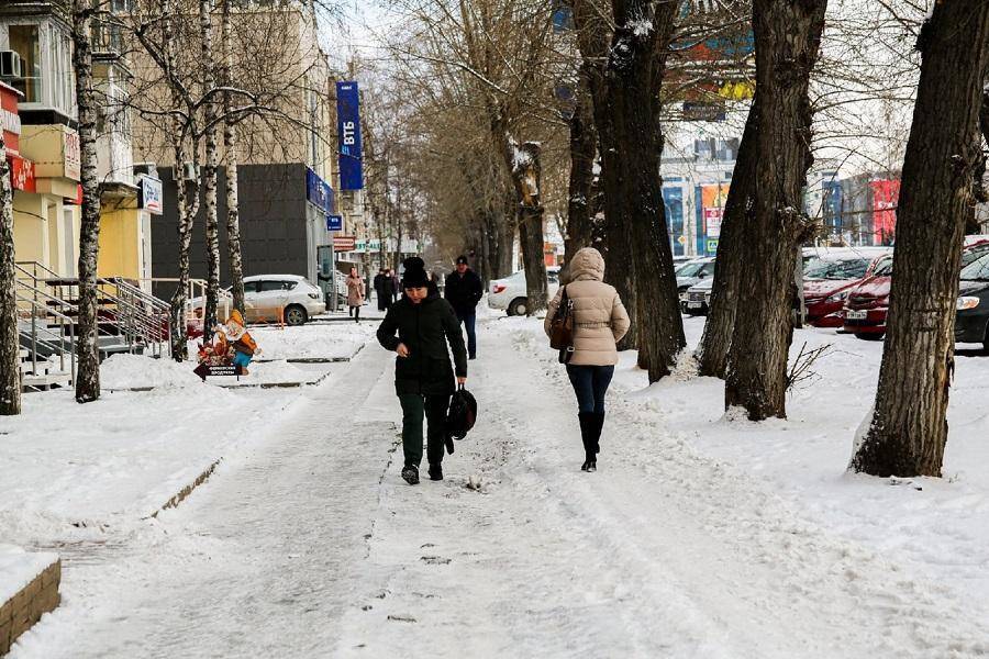 Жителей Новосибирска предупредили о появлении нового опасного штамма COVID-19