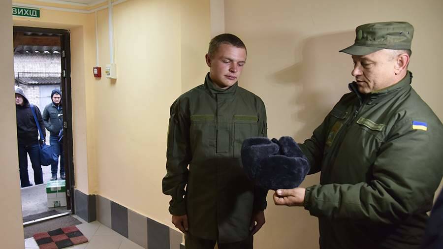 Новый глава минобороны Украины допустил отмену призыва в армию