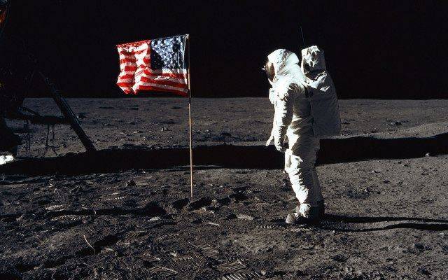 Почему на фотографиях с Луны американских астронавтов не видно звёзд - Русская семерка