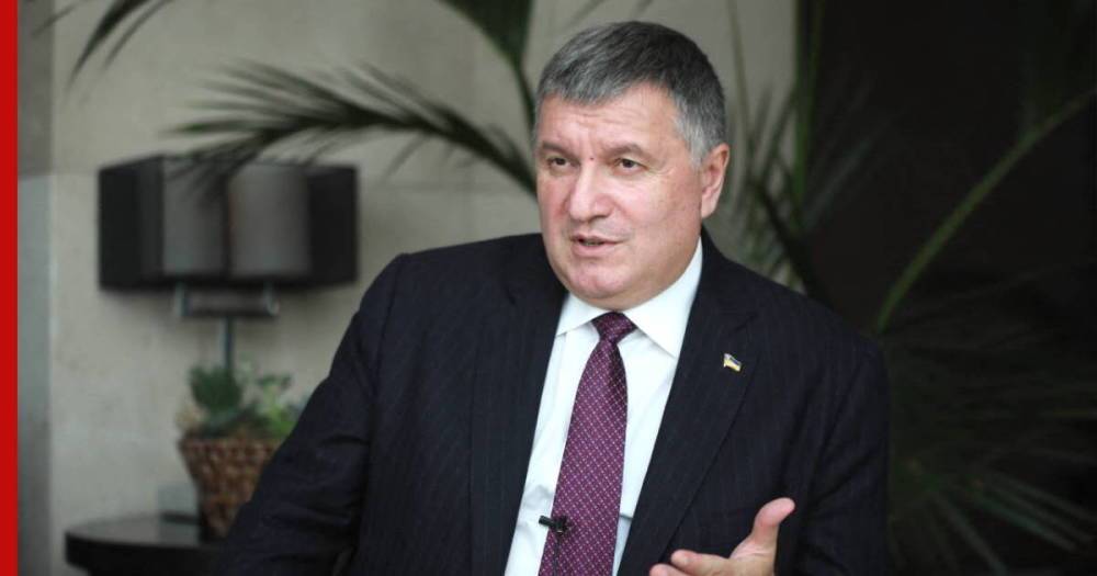 Впервые о причинах отставки рассказал экс-глава МВД Украины Аваков