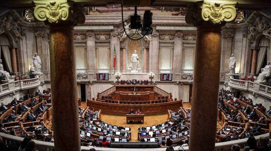 В Португалии назначили дату досрочных парламентских выборов