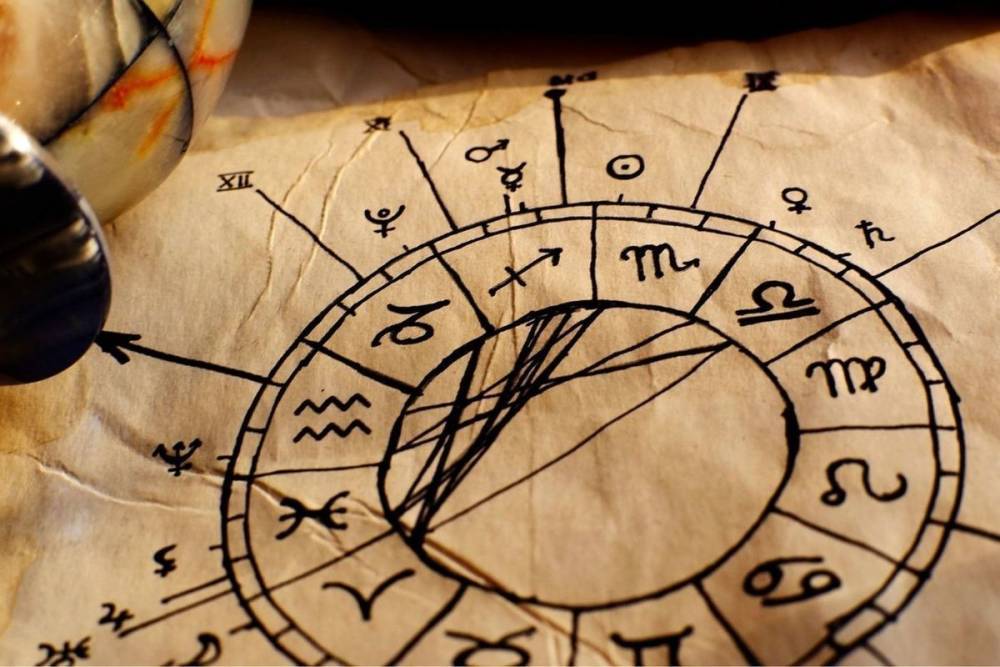 Гороскоп для всех знаков Зодиака на 5 ноября 2021 года: прогноз и совет на день