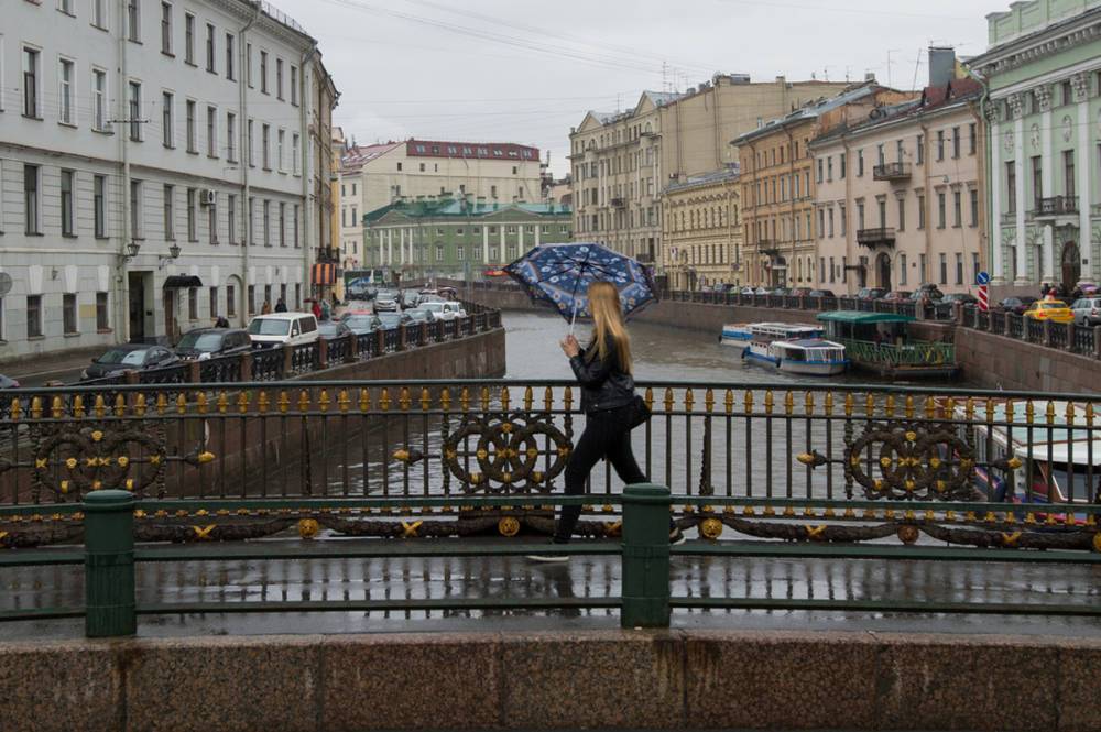 Циклонический вихрь Peter принесет в Петербург дожди и удержит теплую погоду