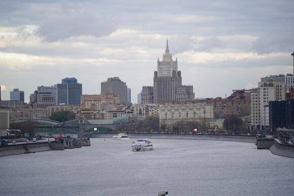Желтый уровень погодной опасности объявлен в Москве с 5 по 7 ноября