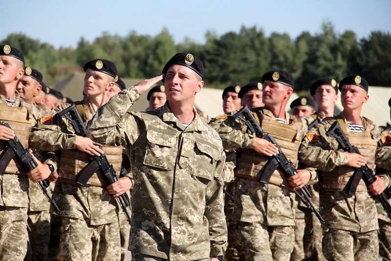 Новый глава Минобороны Украины Резников задумался об отмене призыва в армию страны