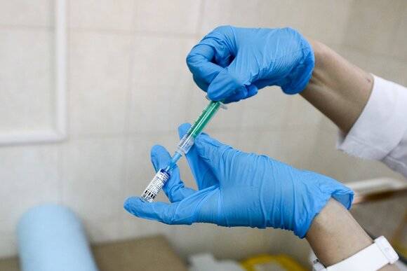 Полную вакцинацию от коронавируса в Москве прошли 5,4 млн человек