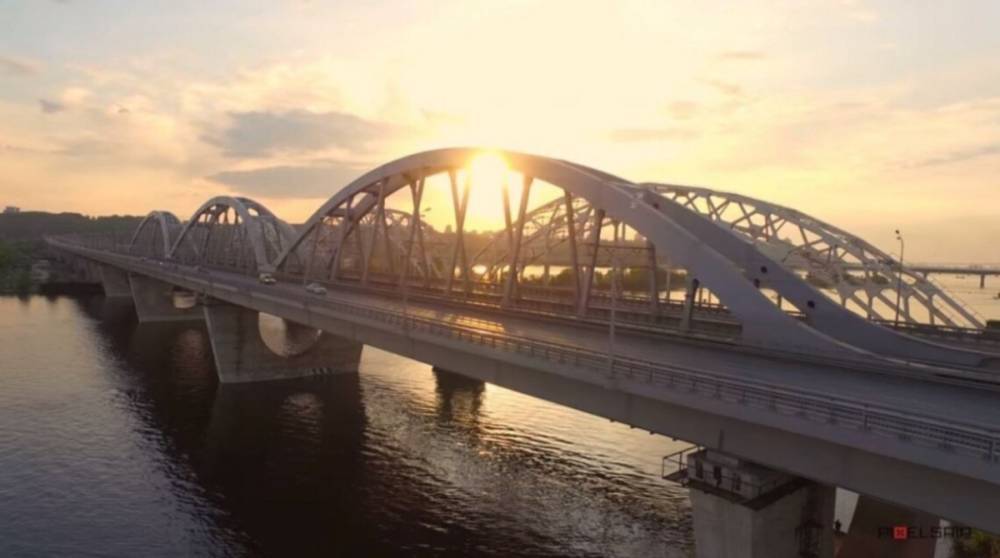 На строительстве Подольского моста в Киеве пытались разворовать 3 млрд гривен