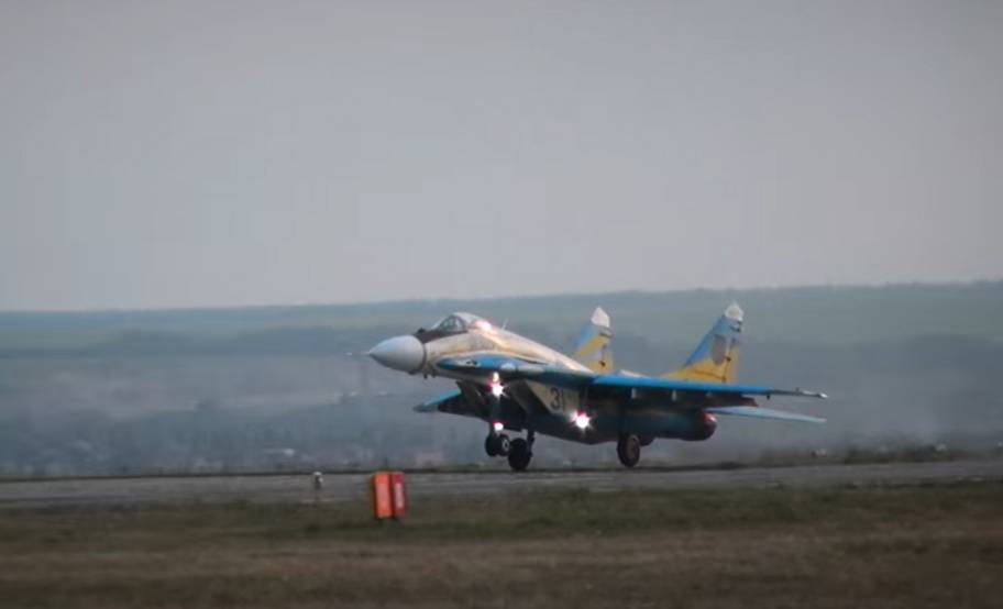 На Украине отремонтируют самолёт МиГ-29УБ за 2,4 миллиона долларов