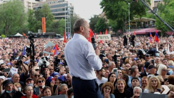 Экс-президент Армении митингом в Ереване даст старт «всеармянскому сопротивлению»