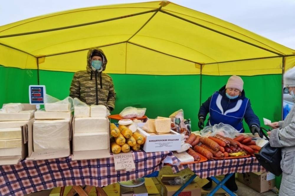 На сельхозярмарки в Челнах привезли продуктов на 30 миллионов рублей