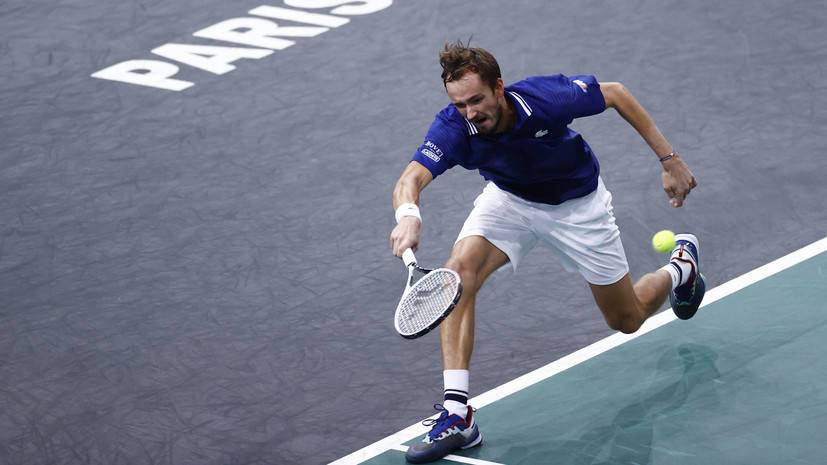 Медведев не смог защитить титул чемпиона теннисного «Мастерса» в Париже