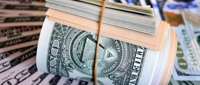 НБУ увеличил скупку валюты на межбанке почти в 6 раз