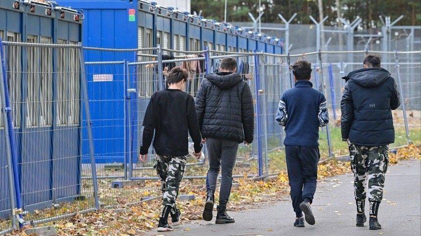 В Минобороне Польши заявили о боевой готовности из-за мигрантов на границе