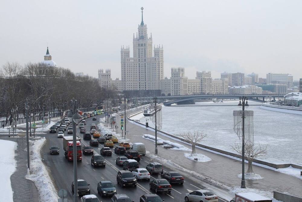 В Московском регионе объявили желтый уровень погодной опасности из-за гололедицы