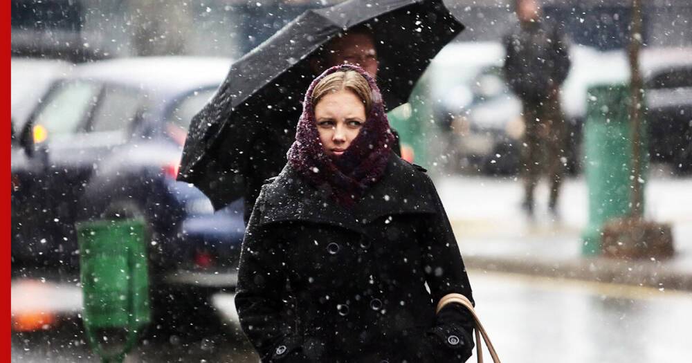 Снег, низкую температуру и гололедицу прогнозируют в Москве 9 ноября