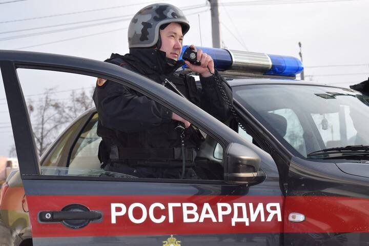 Росгвардия окажет поддержку семье погибшего сотрудника в Санкт-Петербурге
