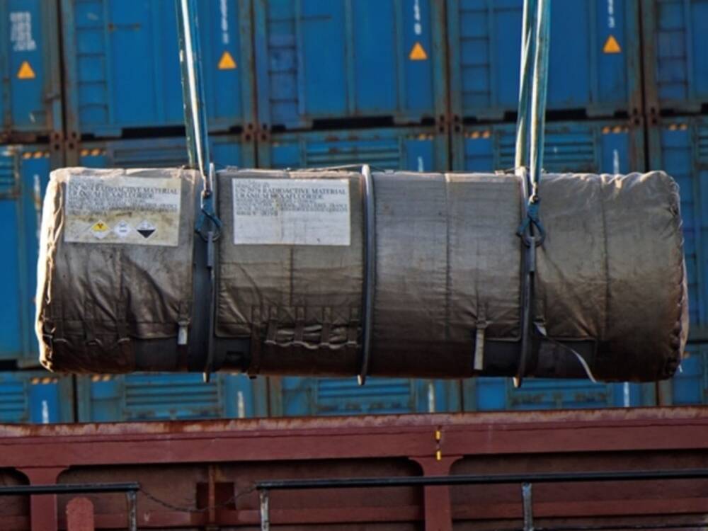 В Россию опять привезли контейнеры с французскими «урановыми хвостами»