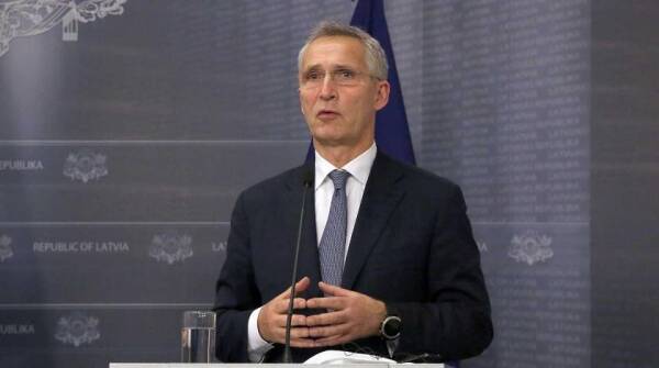 Столтенберг объявил о готовности НАТО к “вторжению” России на Украину