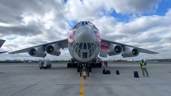 Самолеты Минобороны России с гуманитарным грузом начали прибывать в Кабул