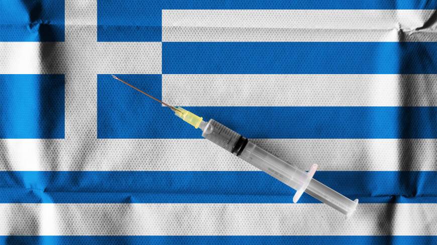 В Греции будут штрафовать на 100 евро отказавшихся от вакцинации пожилых людей