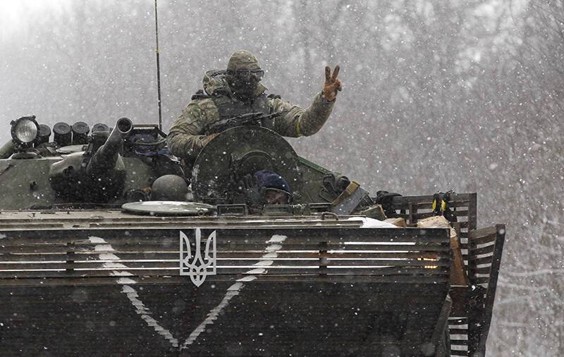 В Донбасс стянулась половина украинской армии