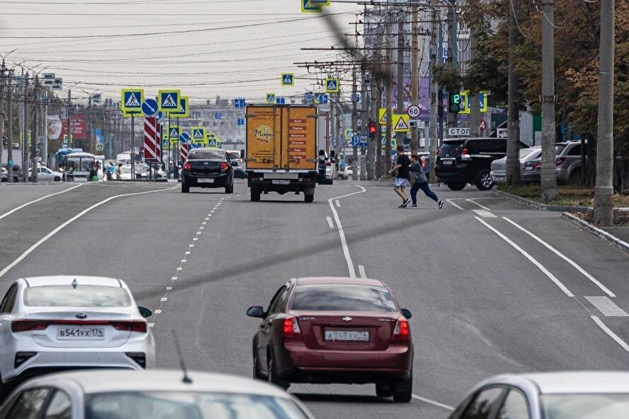 В мэрии Челябинска ответили на заявление ГИБДД о росте аварий на Комсомольском проспекте