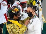 Исторический день: Барбадос стал республикой и признал Рианну национальной героиней