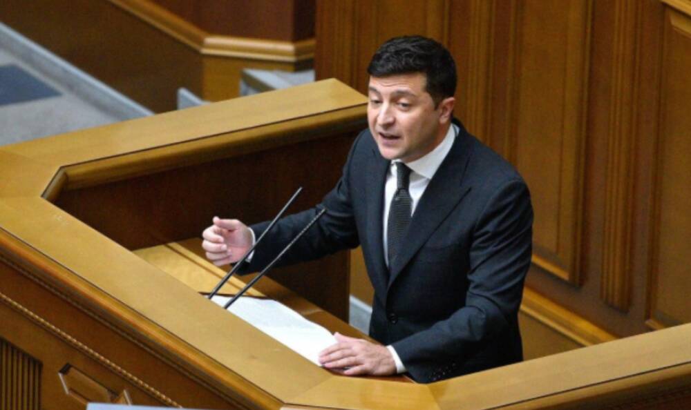 Зеленский анонсировал введение "экономического паспорта украинца"