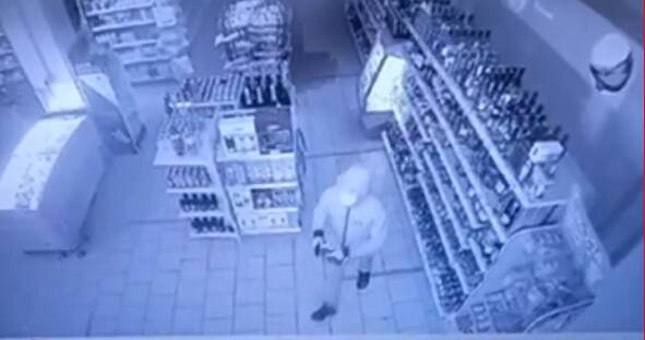 Мужчина украл 10 бутылок водки из магазина в Сормовском районе