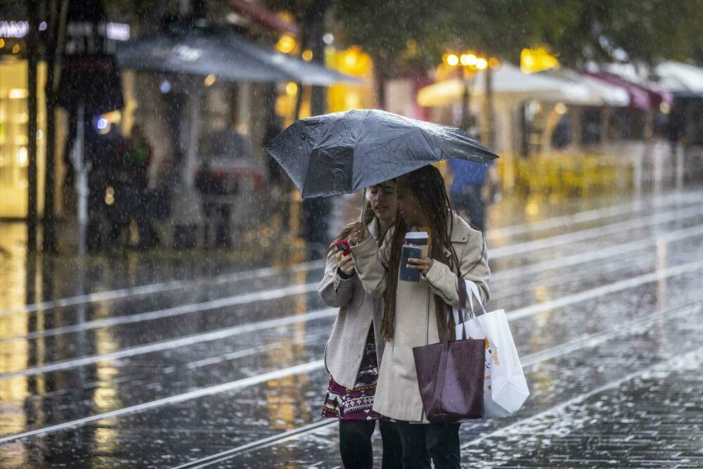 Погода в Израиле: в конце недели снова «шарав», а потом дожди