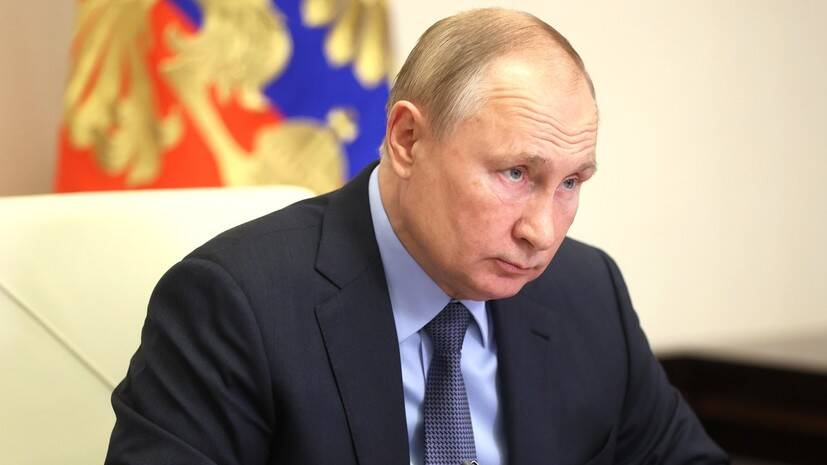 Путин: необходимо обеспечить права детей-сирот