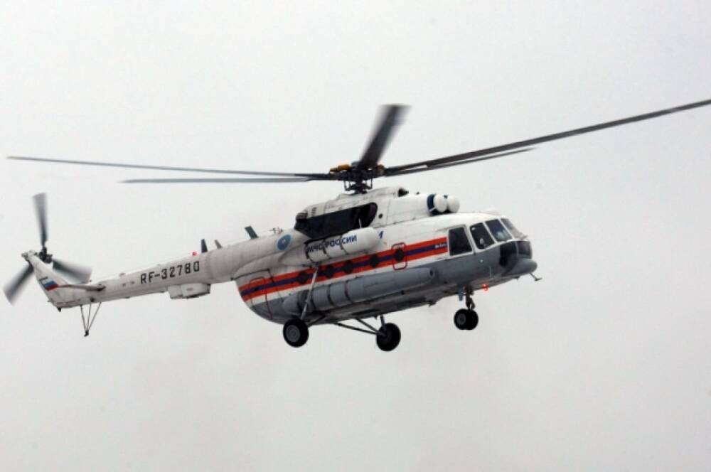 На Сахалине на поиски пропавших в море рыбаков направят вертолет Ми-8