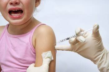 В России начинается вакцинация детей от коронавируса