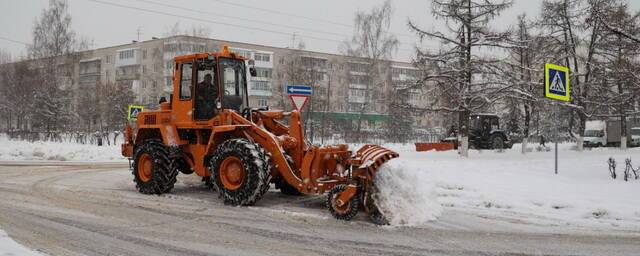С улиц Дзержинска на полигон вывезли 350 кубометров снега