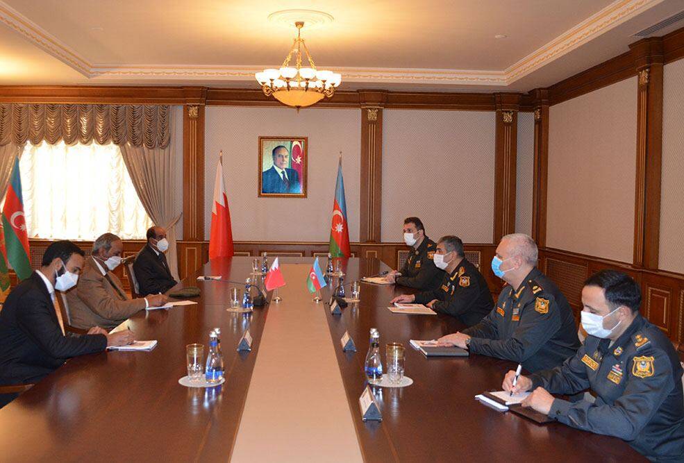 Обсуждено военное сотрудничество между Азербайджаном и Бахрейном (ФОТО)