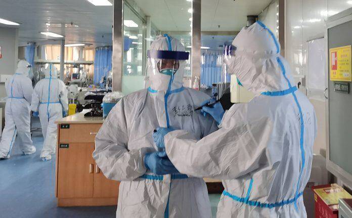 В России за сутки выявили 30 873 заразившихся коронавирусом