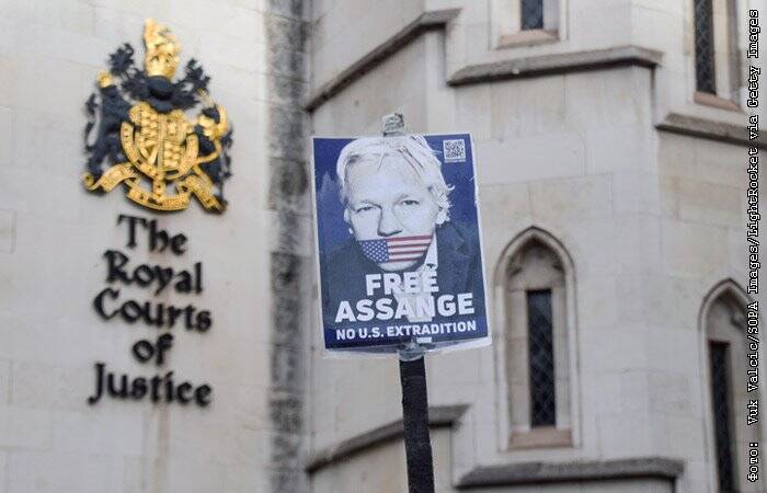 Высокий суд Лондона отменил запрет на экстрадицию Ассанжа в США