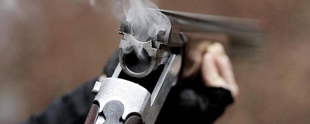 В Калуге пьяный 50-летний мужчина устроил стрельбу из охотничьего ружья