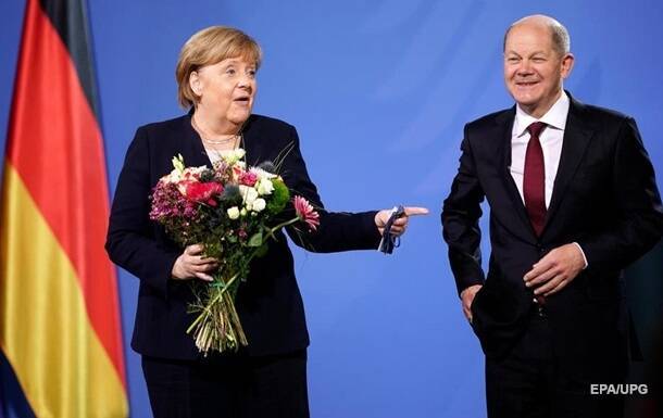 СМИ узнали, как прошел первый день Меркель на пенсии