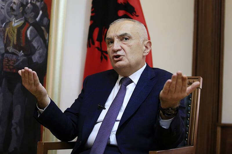 Президента Албании возмутил арест партии албанских наркотиков в Турции
